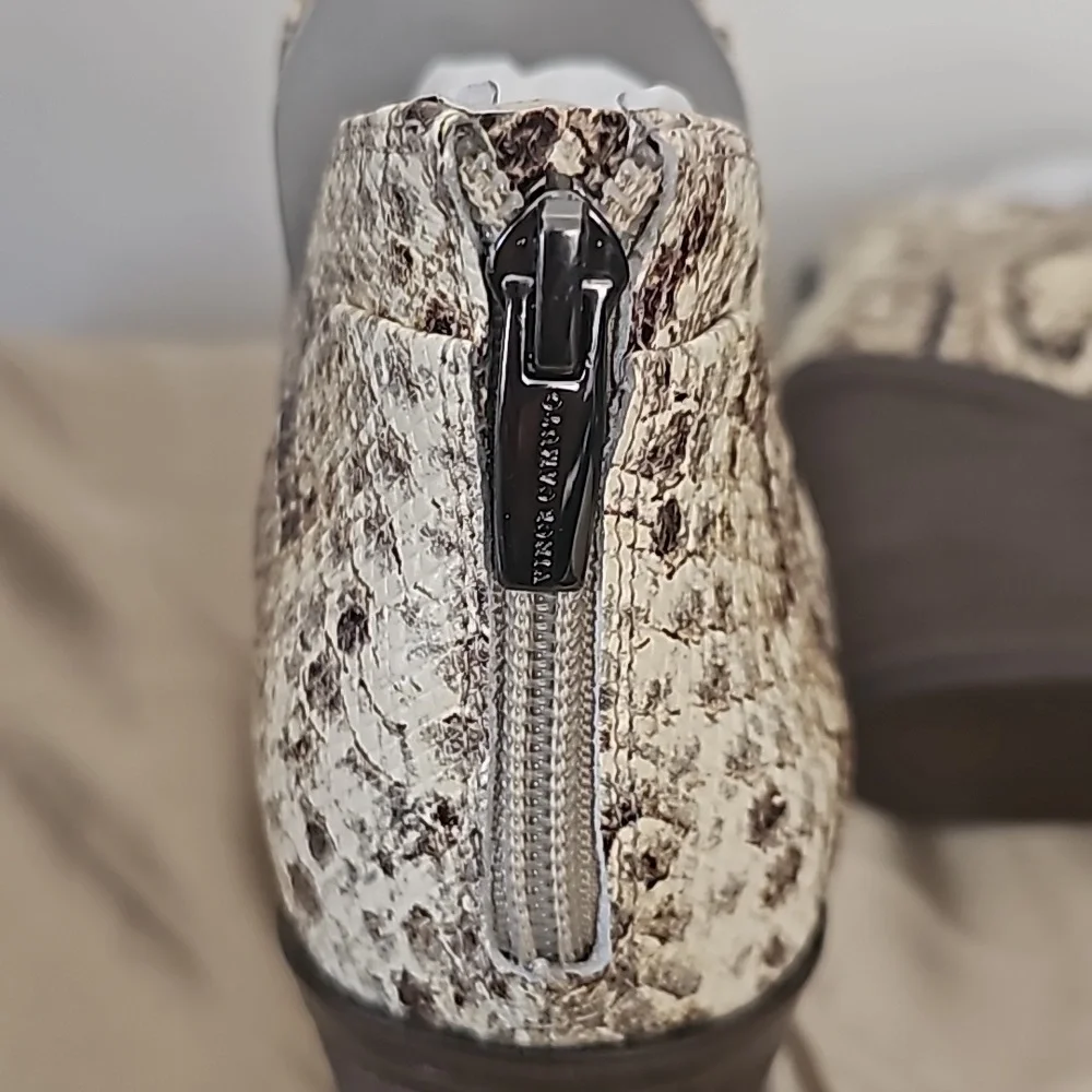 NEW Vince Camuto snake print leather ankle booties high  heel back zipper - Picture 12 of 12